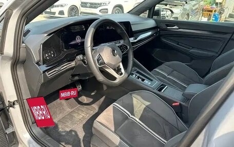 Volkswagen Golf VIII, 2023 год, 2 310 000 рублей, 8 фотография