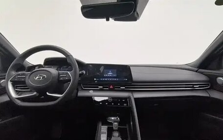 Hyundai Elantra, 2023 год, 1 480 500 рублей, 7 фотография