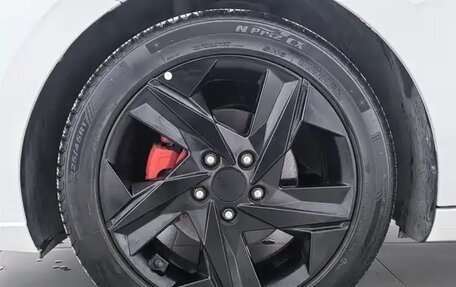 Hyundai Elantra, 2023 год, 1 480 500 рублей, 19 фотография