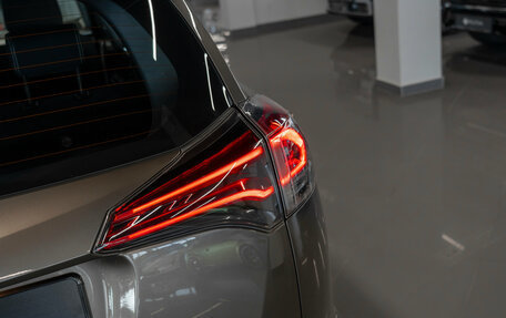 Toyota RAV4, 2018 год, 2 480 000 рублей, 25 фотография