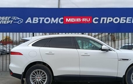 Jaguar F-Pace, 2016 год, 1 990 000 рублей, 11 фотография