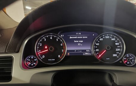 Volkswagen Touareg III, 2011 год, 1 720 000 рублей, 13 фотография