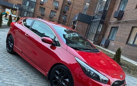 KIA cee'd GT II, 2015 год, 1 280 000 рублей, 2 фотография