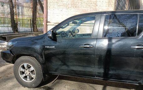 Toyota Hilux VIII, 2016 год, 2 700 000 рублей, 7 фотография