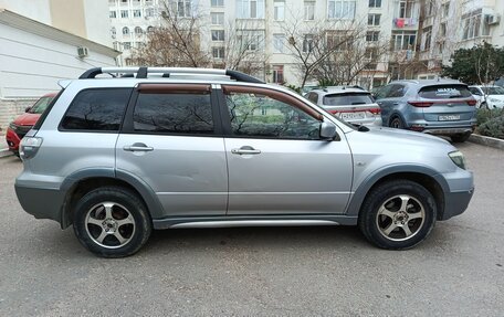 Mitsubishi Outlander III рестайлинг 3, 2006 год, 530 000 рублей, 2 фотография