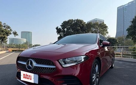 Mercedes-Benz A-Класс, 2021 год, 1 990 500 рублей, 3 фотография