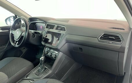 Volkswagen Tiguan II, 2020 год, 2 302 000 рублей, 11 фотография