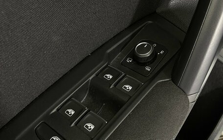 Volkswagen Tiguan II, 2020 год, 2 302 000 рублей, 20 фотография