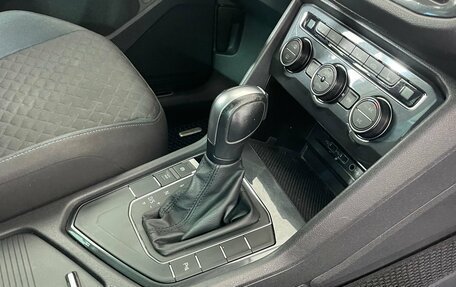 Volkswagen Tiguan II, 2020 год, 2 302 000 рублей, 19 фотография