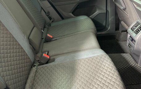 Volkswagen Tiguan II, 2020 год, 2 302 000 рублей, 26 фотография