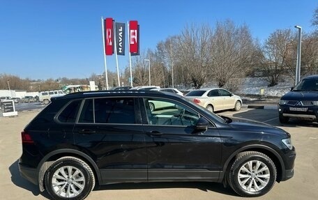 Volkswagen Tiguan II, 2018 год, 1 949 000 рублей, 4 фотография