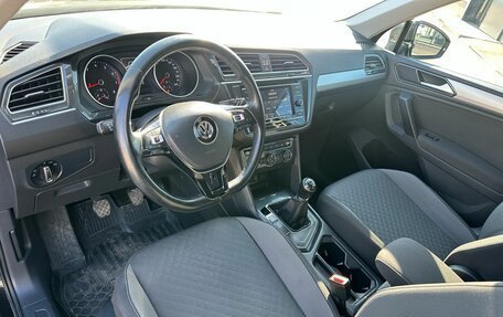 Volkswagen Tiguan II, 2018 год, 1 949 000 рублей, 12 фотография