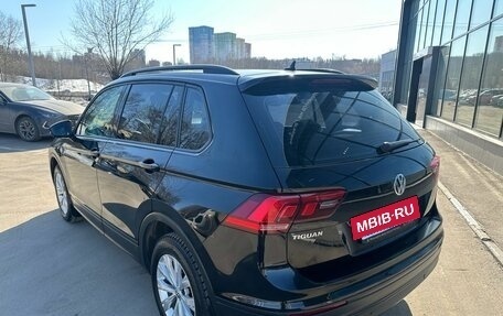 Volkswagen Tiguan II, 2018 год, 1 949 000 рублей, 7 фотография