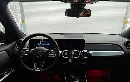 Mercedes-Benz GLB, 2021 год, 1 922 000 рублей, 13 фотография