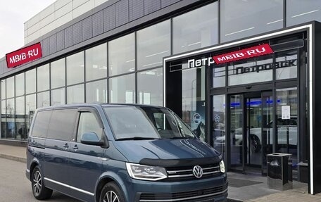 Volkswagen Multivan T6 рестайлинг, 2018 год, 4 700 000 рублей, 1 фотография