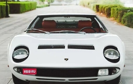 Lamborghini Miura, 1968 год, 223 000 000 рублей, 14 фотография