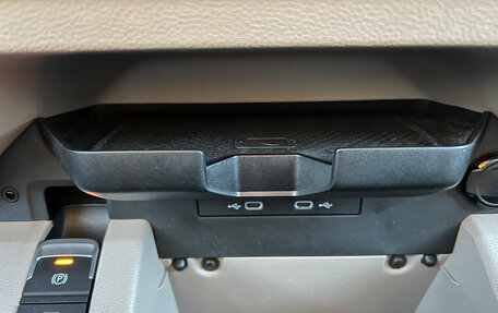 Volkswagen Multivan, 2022 год, 4 370 000 рублей, 22 фотография