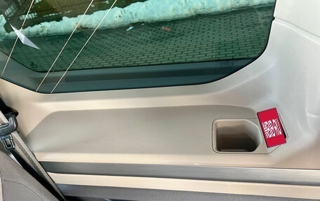 Volkswagen Multivan, 2022 год, 4 370 000 рублей, 12 фотография