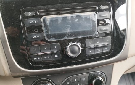 Renault Logan II, 2016 год, 1 299 999 рублей, 2 фотография