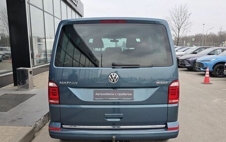 Volkswagen Multivan T6 рестайлинг, 2018 год, 4 700 000 рублей, 7 фотография