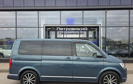 Volkswagen Multivan T6 рестайлинг, 2018 год, 4 700 000 рублей, 4 фотография