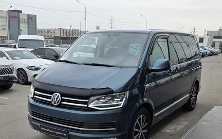 Volkswagen Multivan T6 рестайлинг, 2018 год, 4 700 000 рублей, 3 фотография
