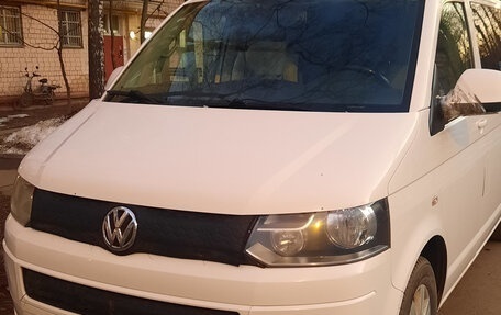 Volkswagen Multivan T5, 2012 год, 2 300 000 рублей, 1 фотография