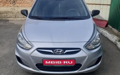 Hyundai Solaris II рестайлинг, 2013 год, 850 000 рублей, 1 фотография