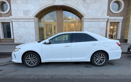 Toyota Camry, 2016 год, 2 250 000 рублей, 24 фотография