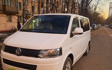 Volkswagen Multivan T5, 2012 год, 2 300 000 рублей, 2 фотография