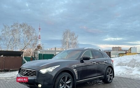 Infiniti FX II, 2010 год, 2 000 000 рублей, 9 фотография