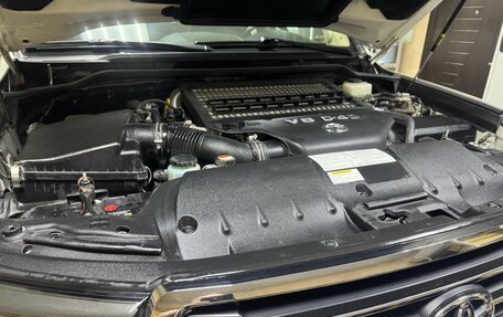 Toyota Land Cruiser 200, 2014 год, 7 250 000 рублей, 4 фотография