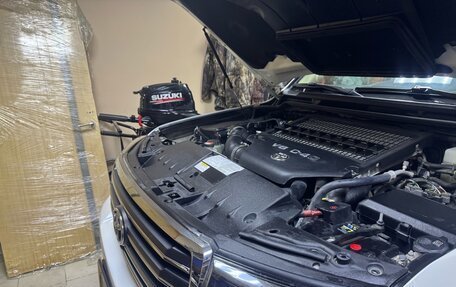 Toyota Land Cruiser 200, 2014 год, 7 250 000 рублей, 10 фотография