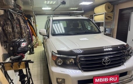 Toyota Land Cruiser 200, 2014 год, 7 250 000 рублей, 2 фотография