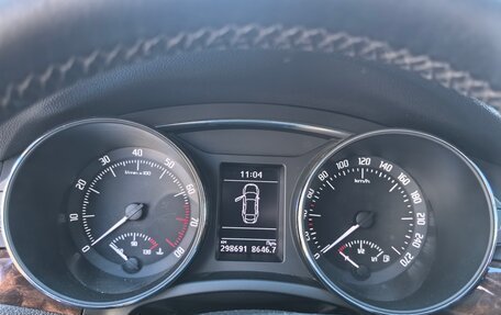 Skoda Superb III рестайлинг, 2013 год, 1 000 000 рублей, 14 фотография