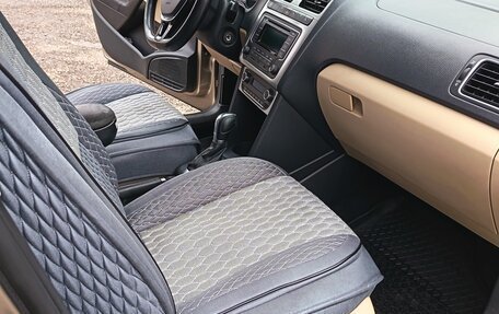 Volkswagen Polo VI (EU Market), 2015 год, 700 000 рублей, 4 фотография