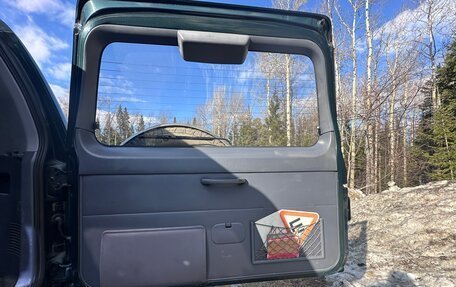 Toyota Land Cruiser Prado 90 рестайлинг, 1997 год, 1 265 000 рублей, 15 фотография