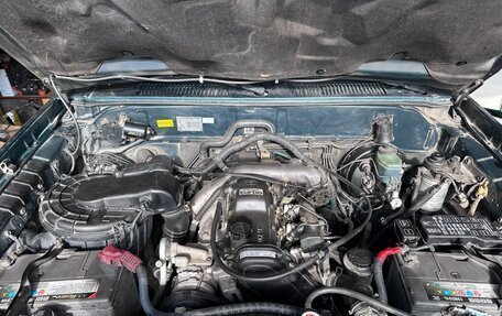 Toyota Land Cruiser Prado 90 рестайлинг, 1997 год, 1 265 000 рублей, 19 фотография