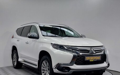 Mitsubishi Pajero Sport III рестайлинг, 2018 год, 3 269 000 рублей, 3 фотография