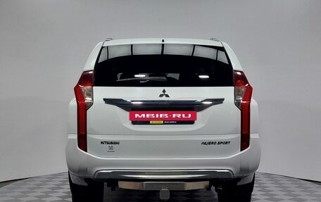 Mitsubishi Pajero Sport III рестайлинг, 2018 год, 3 269 000 рублей, 6 фотография