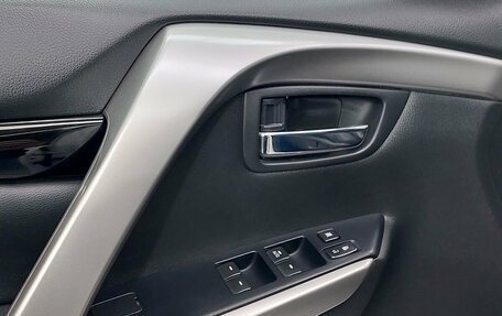 Mitsubishi Pajero Sport III рестайлинг, 2018 год, 3 269 000 рублей, 16 фотография