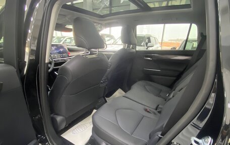 Toyota Highlander, 2026 год, 5 950 000 рублей, 10 фотография