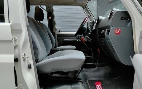 Toyota Land Cruiser 70, 2022 год, 9 190 000 рублей, 36 фотография