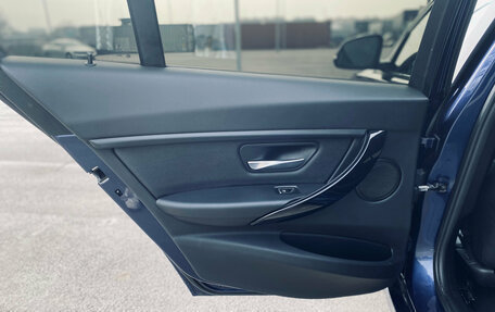 BMW 3 серия, 2017 год, 1 650 000 рублей, 10 фотография