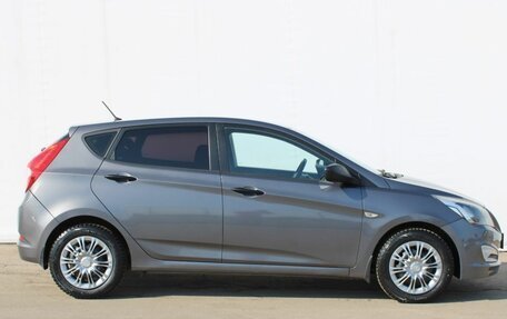 Hyundai Solaris II рестайлинг, 2015 год, 810 000 рублей, 8 фотография