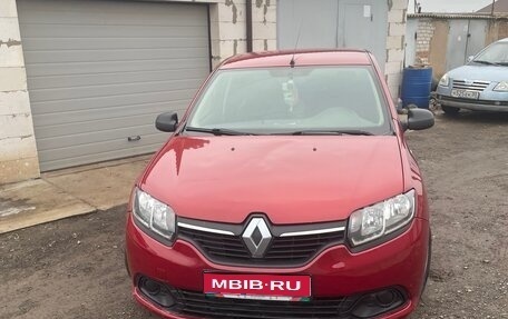 Renault Logan II, 2014 год, 620 000 рублей, 1 фотография