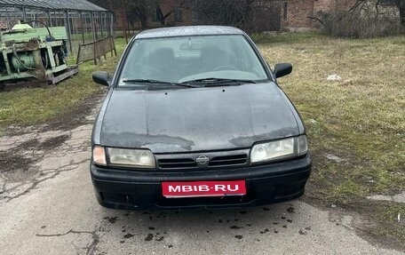 Nissan Primera II рестайлинг, 1991 год, 80 000 рублей, 1 фотография