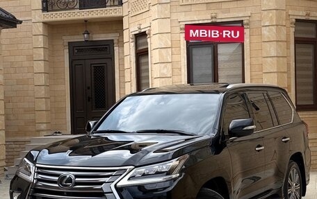 Lexus LX III, 2017 год, 6 500 000 рублей, 2 фотография