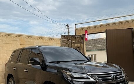 Lexus LX III, 2017 год, 6 500 000 рублей, 3 фотография