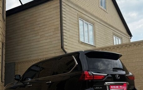 Lexus LX III, 2017 год, 6 500 000 рублей, 9 фотография